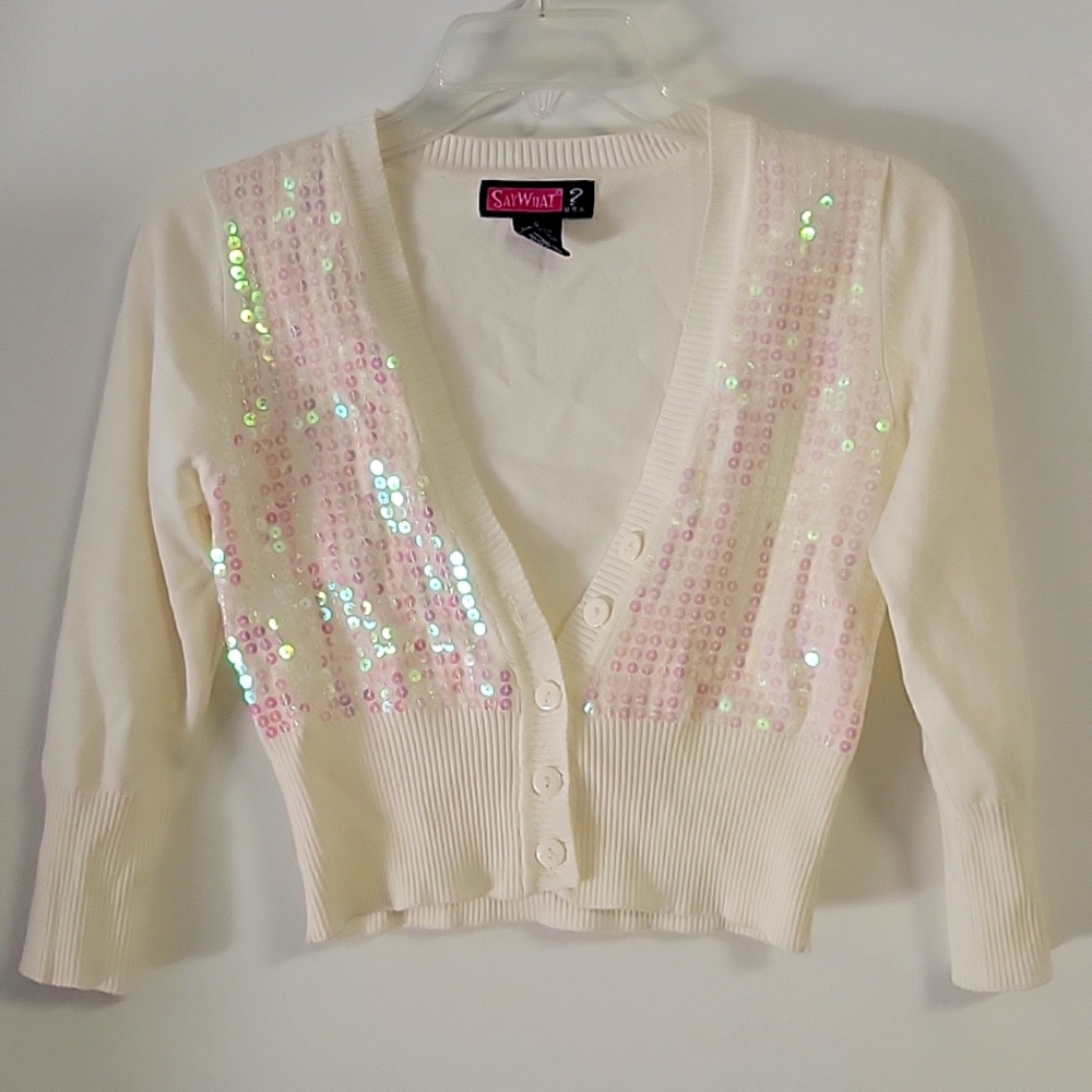 Small white crop sweater